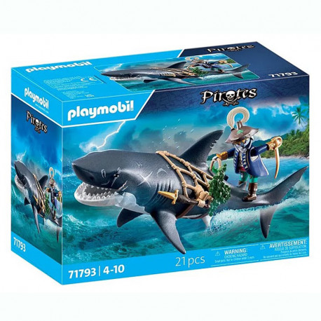 PIRATES TIBURON GIGANTE CON PIRATA