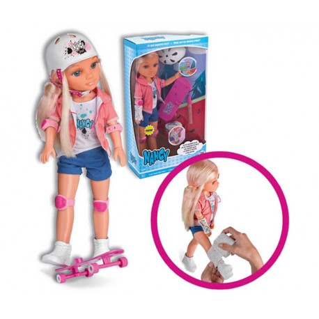 Nancy un dia haciendo skate clearance