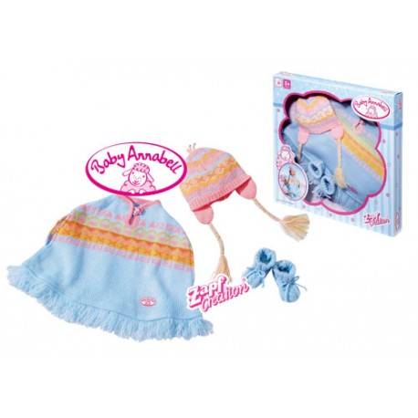 BABY ANNABELL SET LUXE PONCHO + GORRO CON TRENZAS + PATUCOS